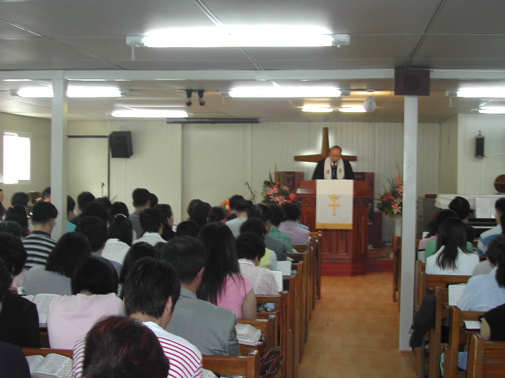 2003 임시예배당 주일 첫예배 장면2 - 1