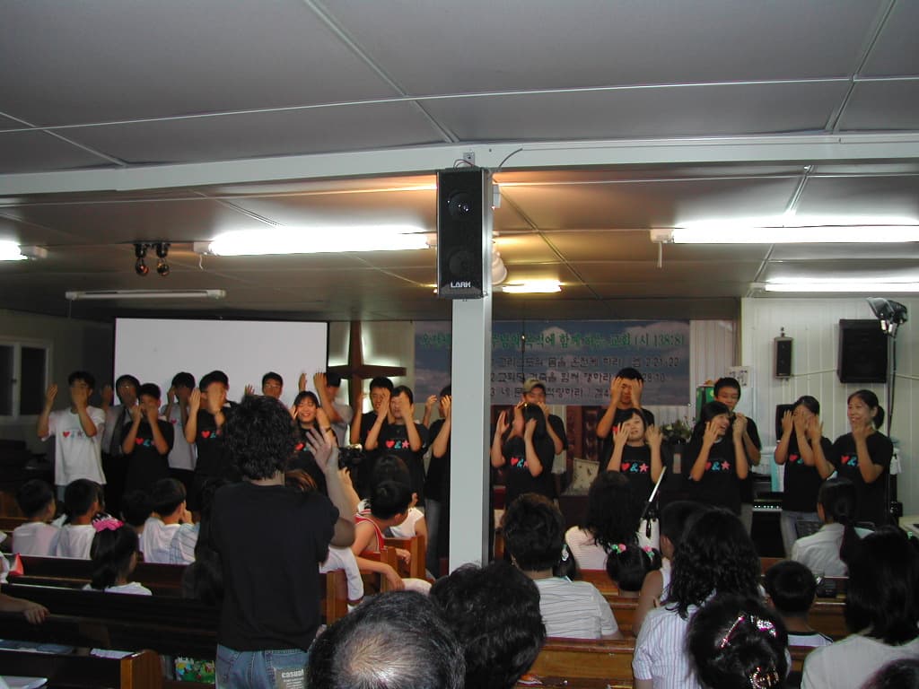 2003-8-24 여름성경학교발표회-중고등부 - 1