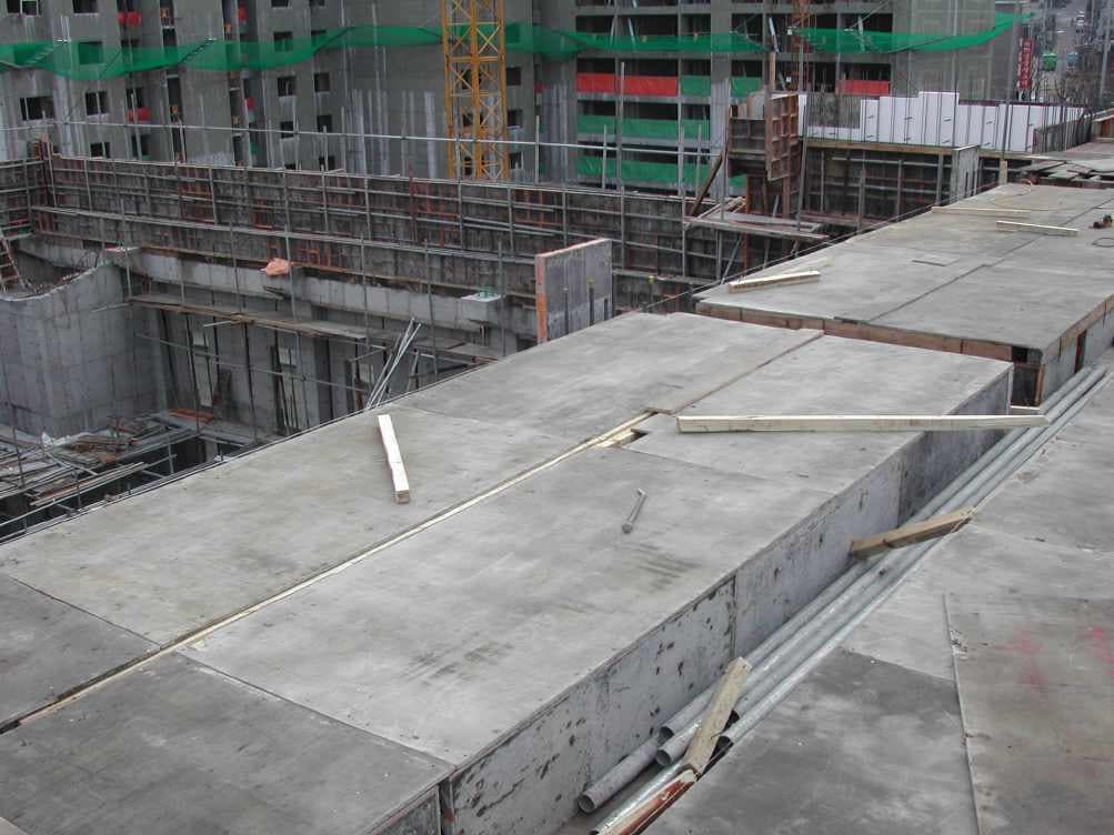 5층 지붕에서 / 2004-4-2 - 1