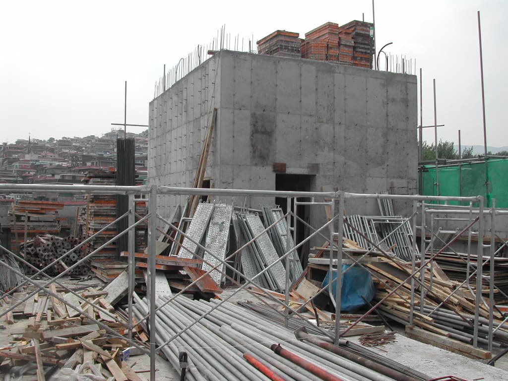 2004-5-27 옥탑거푸집을 벗겨내고 - 1