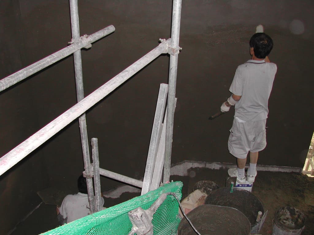 2004-7-9 내부계단미장진행중 - 1