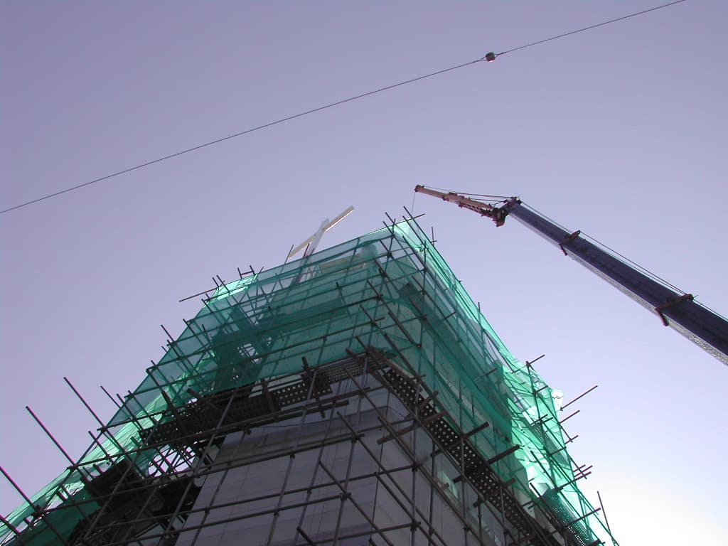 2004-9-15 옥탑 십자가 설치4 - 1