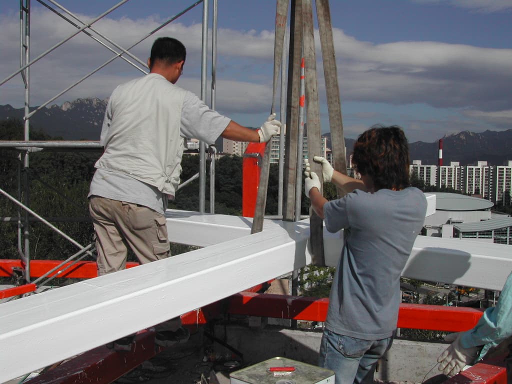 2004-9-15 옥탑 십자가 설치1 - 1