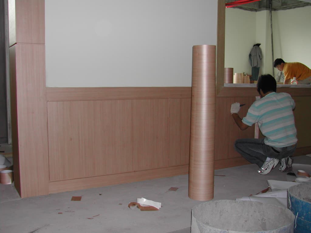 2004-9-8 대예배실 중층 배면 필름공사 - 1