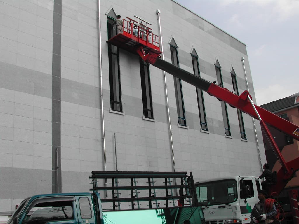 2004-10-15 유리창달기 한창 - 1