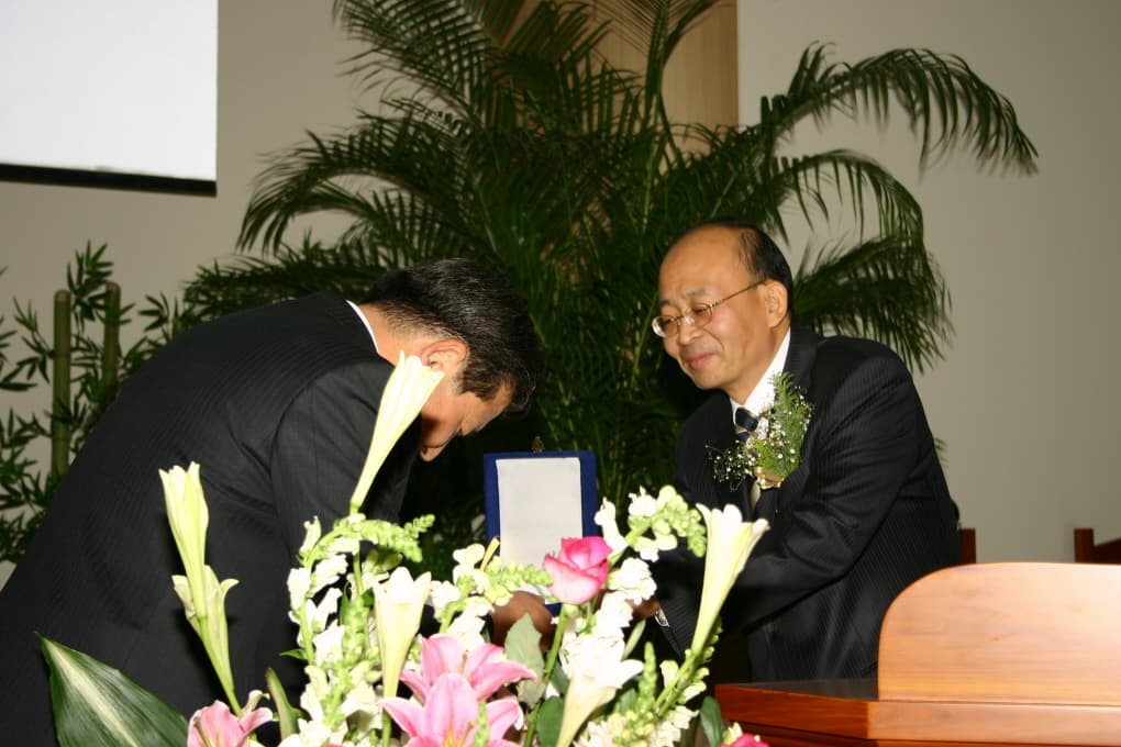 2004-11-14 입당감사예배1/미협건설패증정 - 1