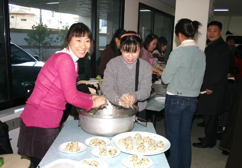 2005-12-25바자회_교회학교주관4 - 1