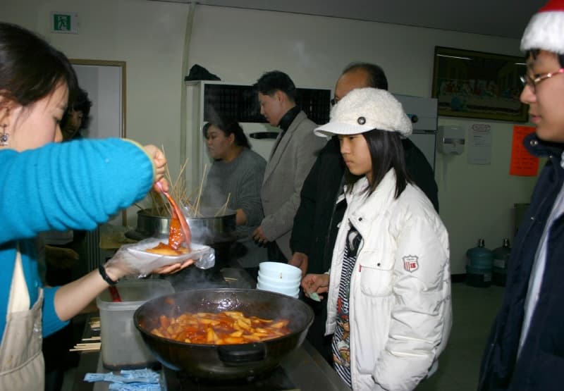 2005-12-25바자회_교회학교주관3 - 1