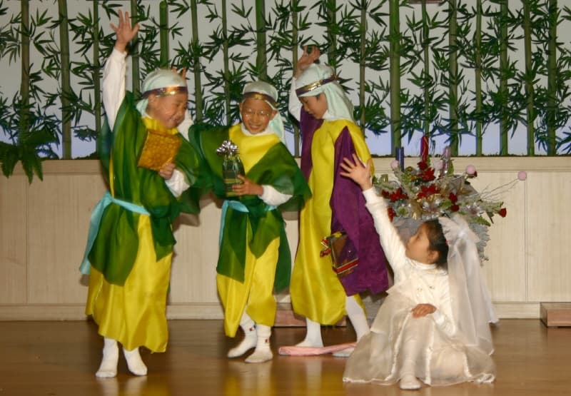 2005-12-24성탄감사한마당_유년부2 - 1