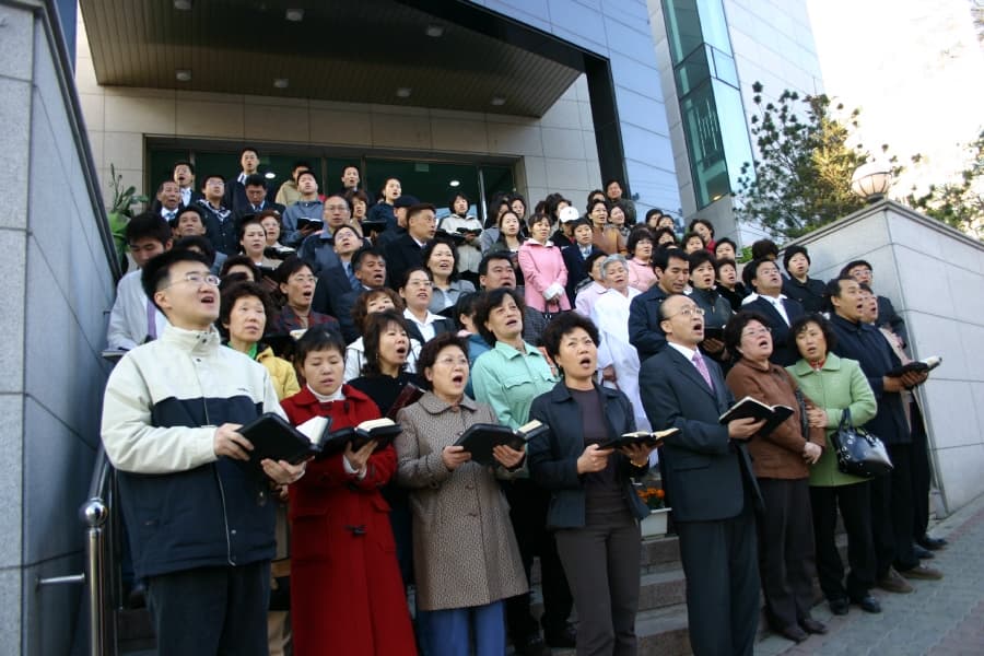 2006-4-16 부활절새벽촛불예배마친후 세상을 향해! - 1