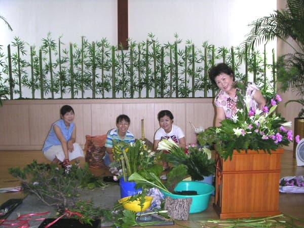 2006-8-12 강단꽃꽂이의  꽃들! - 1