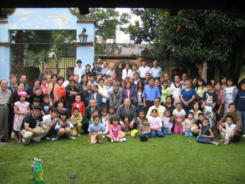 과달라하라 한인교회와 이웃 현지인교인들과 함께 - 1