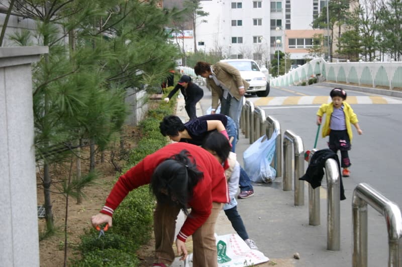 2008-3-22 화단가꾸기(2) - 1