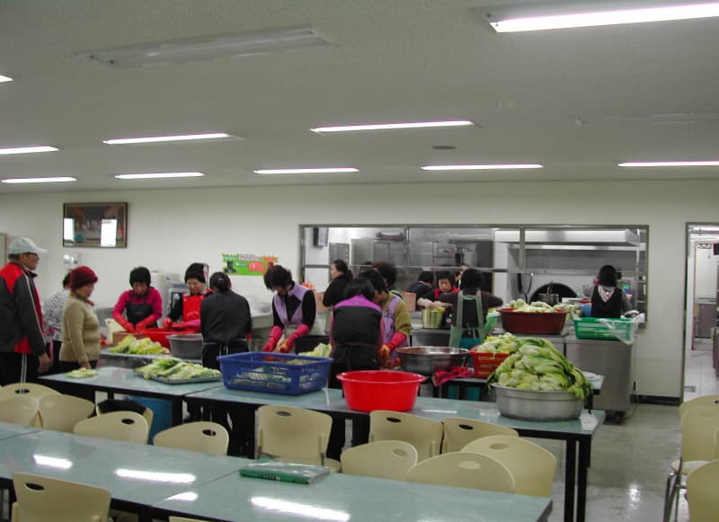20081118김장담그기봉사2 - 1