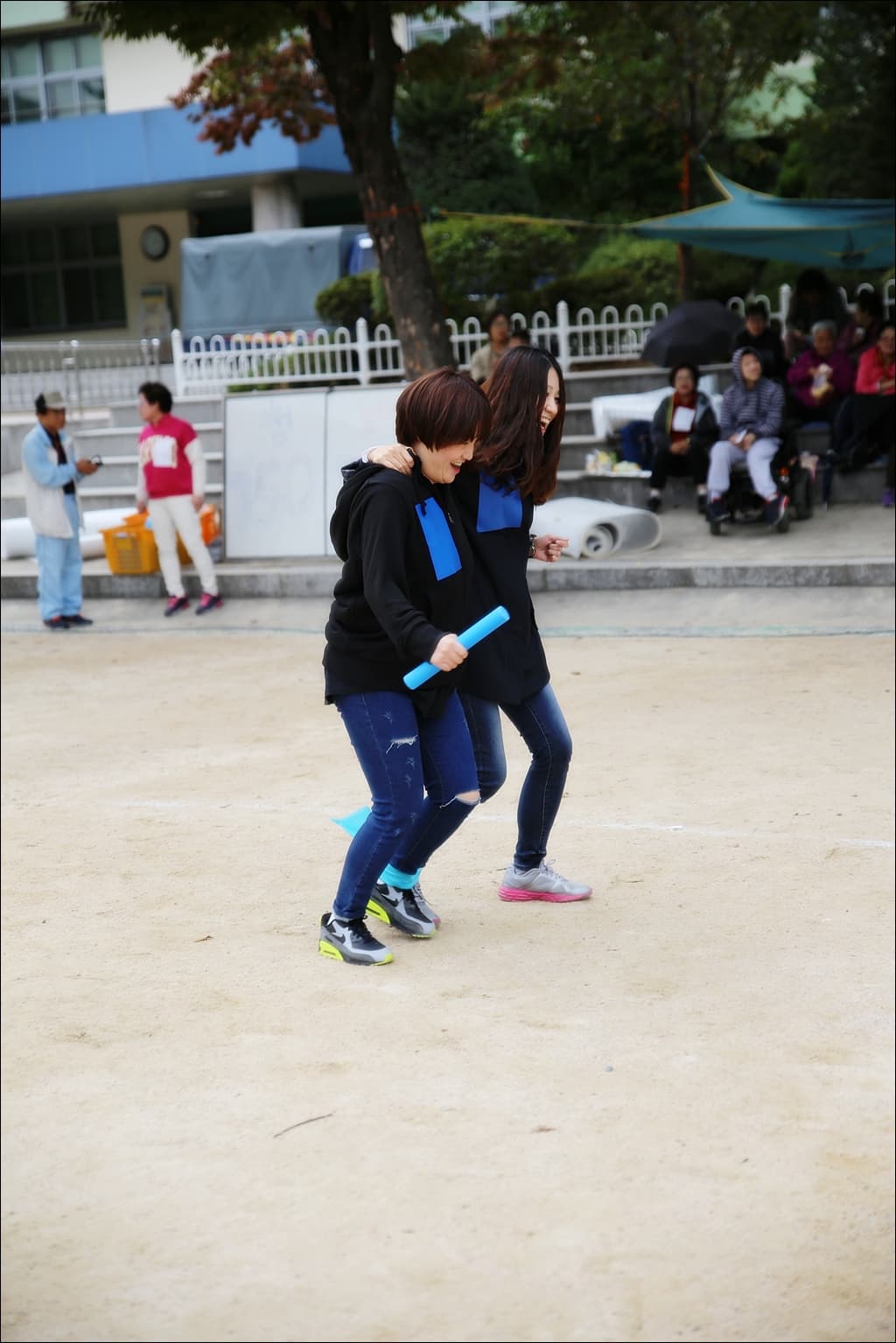 10번)2015년10월11일 체육게임 한마당(개인사진 다운받으세요)12월31일까지 한시적으로게시합니다 2016년초 삭제예정 - 3