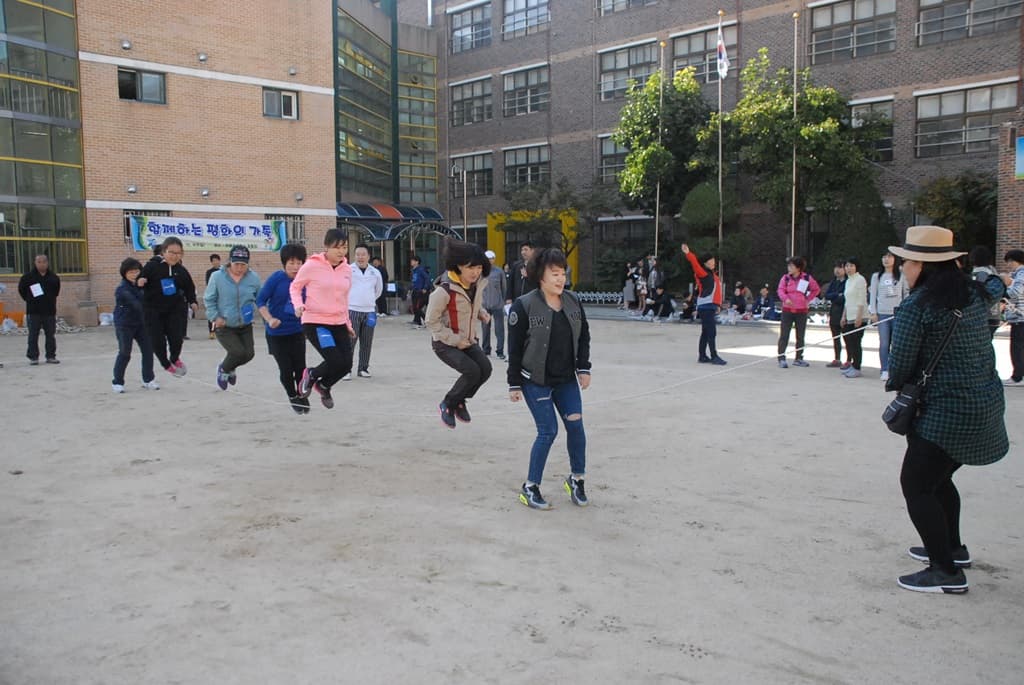 2016년10월9일 전교인체육대회 - 7
