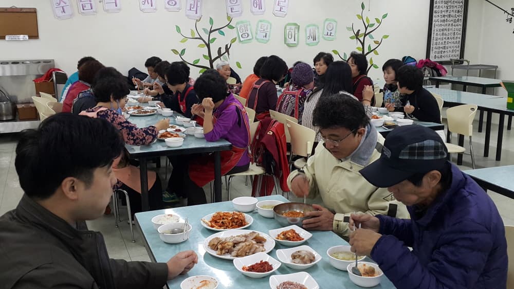 2016-11-21~22김장봉사 - 17