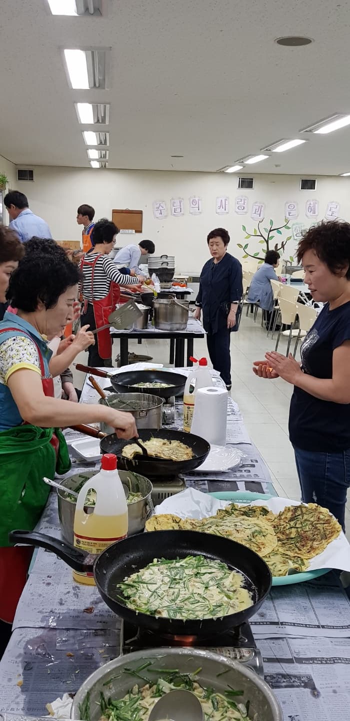 2018년5월18일 사랑나눔바자회 - 13