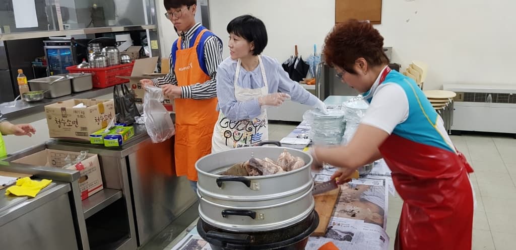 2018년5월18일 사랑나눔바자회 - 19