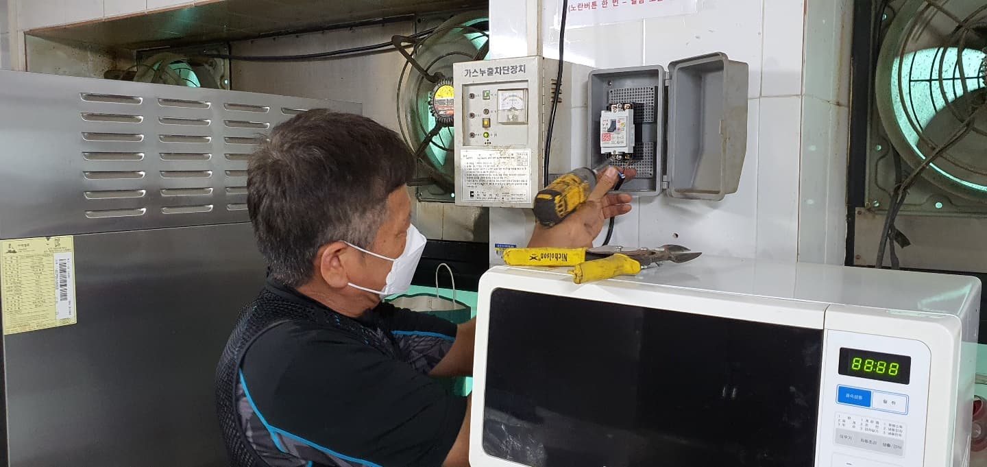 2022.05.20 주방닥트공사 - 11