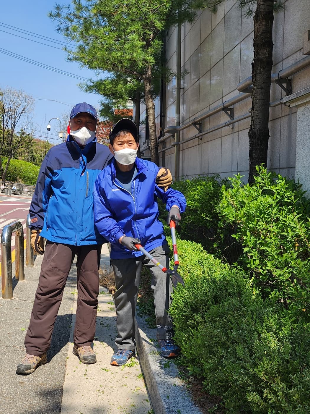 2023 봄맞이 대청소 및 화단 가꾸기 (1) - 12