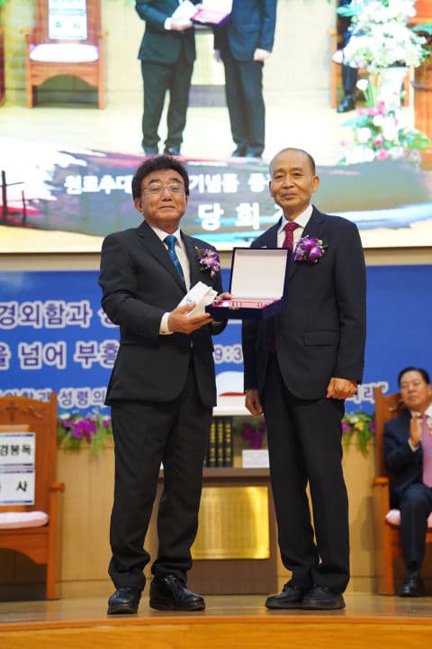 2025.7.6 원로장로추대• 항존직 은퇴 및 임직식 - 9